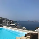 Elena Village & 4*
