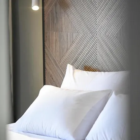 Elena Village Lejlighedshotel Myrties