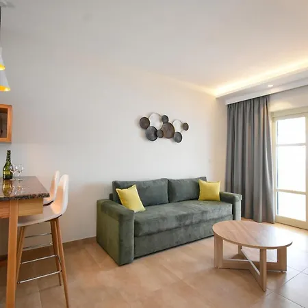 Lejlighedshotel Elena Village
