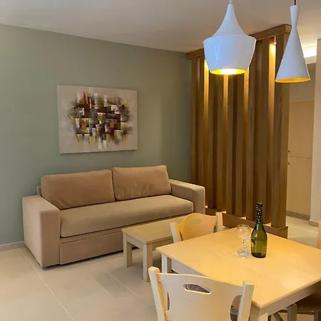 Elena Village Lejlighedshotel Myrties