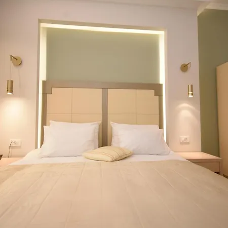 Elena Village Hotel&suites