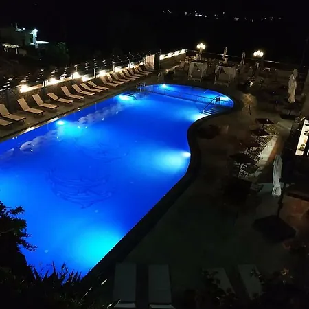 Elena Village Lejlighedshotel 4*
