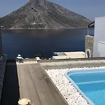 Elena Village & 4*