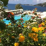 Elena Village & 4*