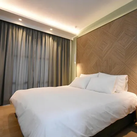 Elena Village Apartmanhotel Mirtiész