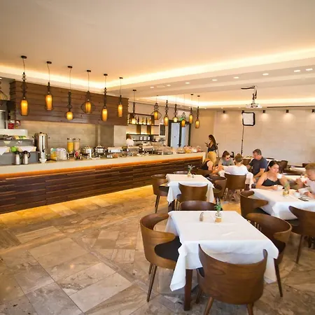 Elena Village Apartmanhotel 4*