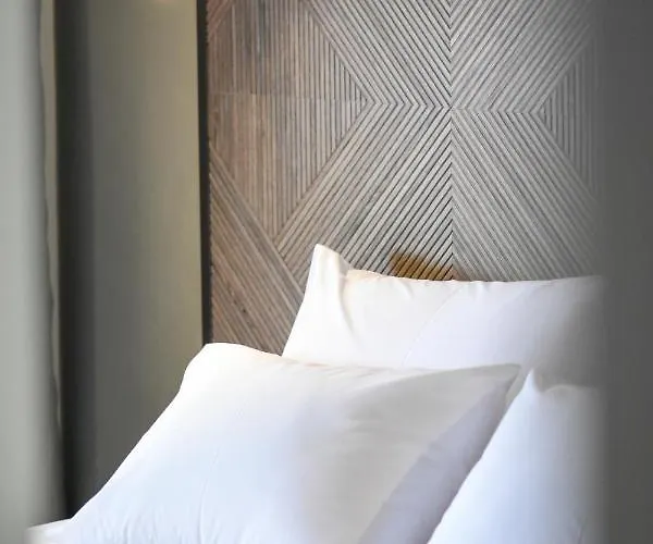 Elena Village & شقة فندقية Myrties