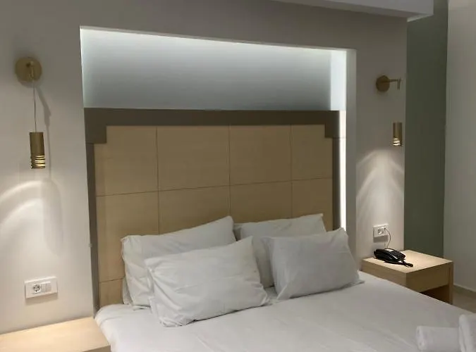 Elena Village Hotel&suites Myrties