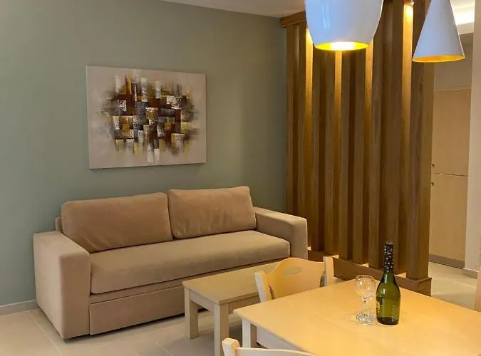 Elena Village Hotel&suites Aparthotel Myrties