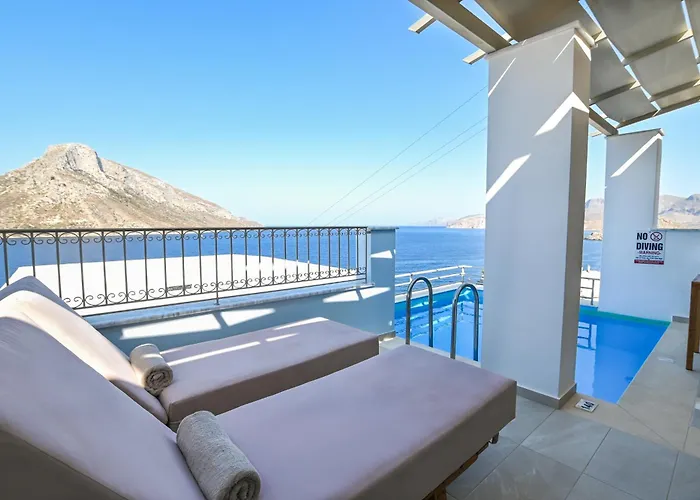 Aparthotel Elena Village Hotel&suites 4*