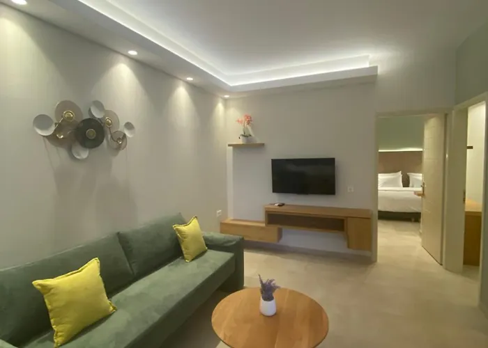 Aparthotel Elena Village Hotel&suites 4*