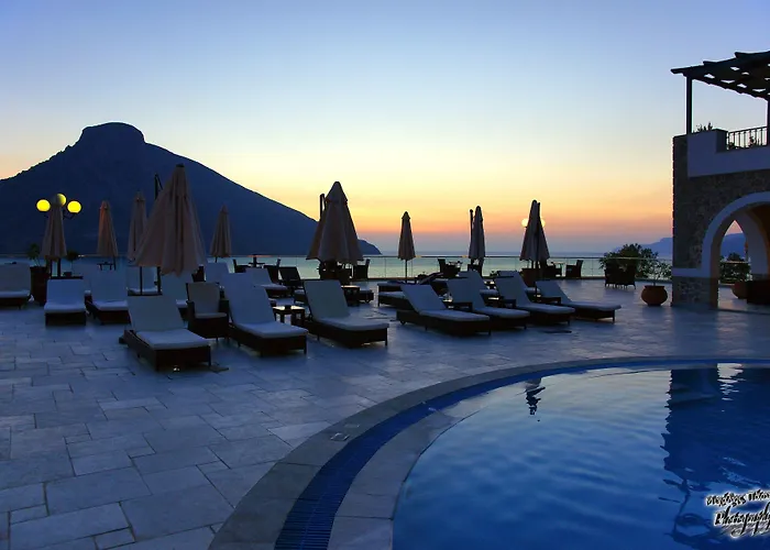 Elena Village & شقة فندقية Myrties