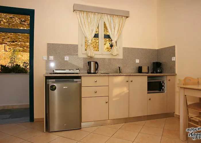 Elena Village Hotel&suites Myrties